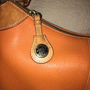 Dooney &Bourke hand bag